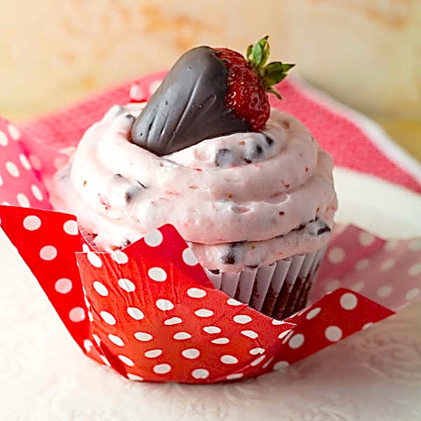 Strawberries n Cream Chocolate Cupcake | Two in the Kitchen c