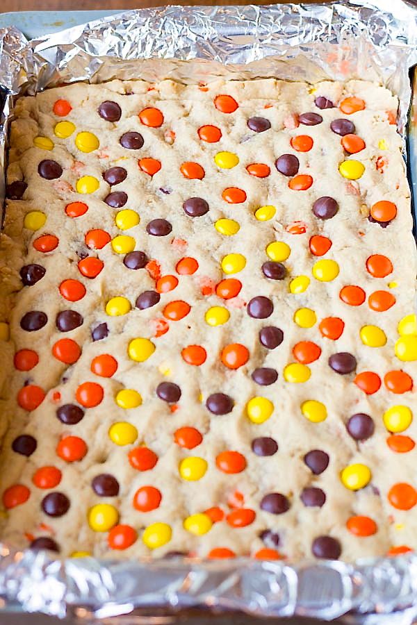Reese's Pieces Peanut Butter Cookie Bars | Two in the Kitchen p